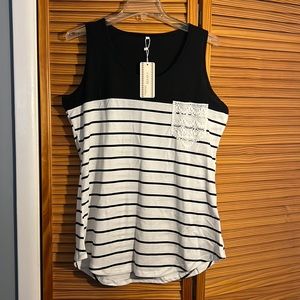 Chvity black and white striped tank top with lace pocket